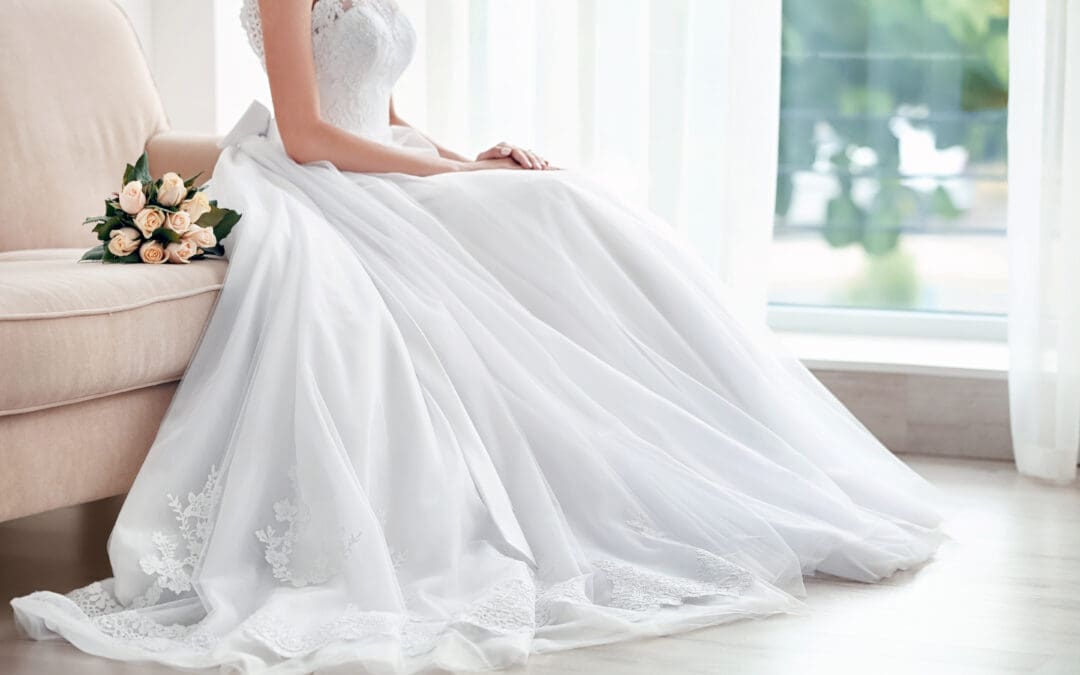 Wedding dress guide for the traveling bride